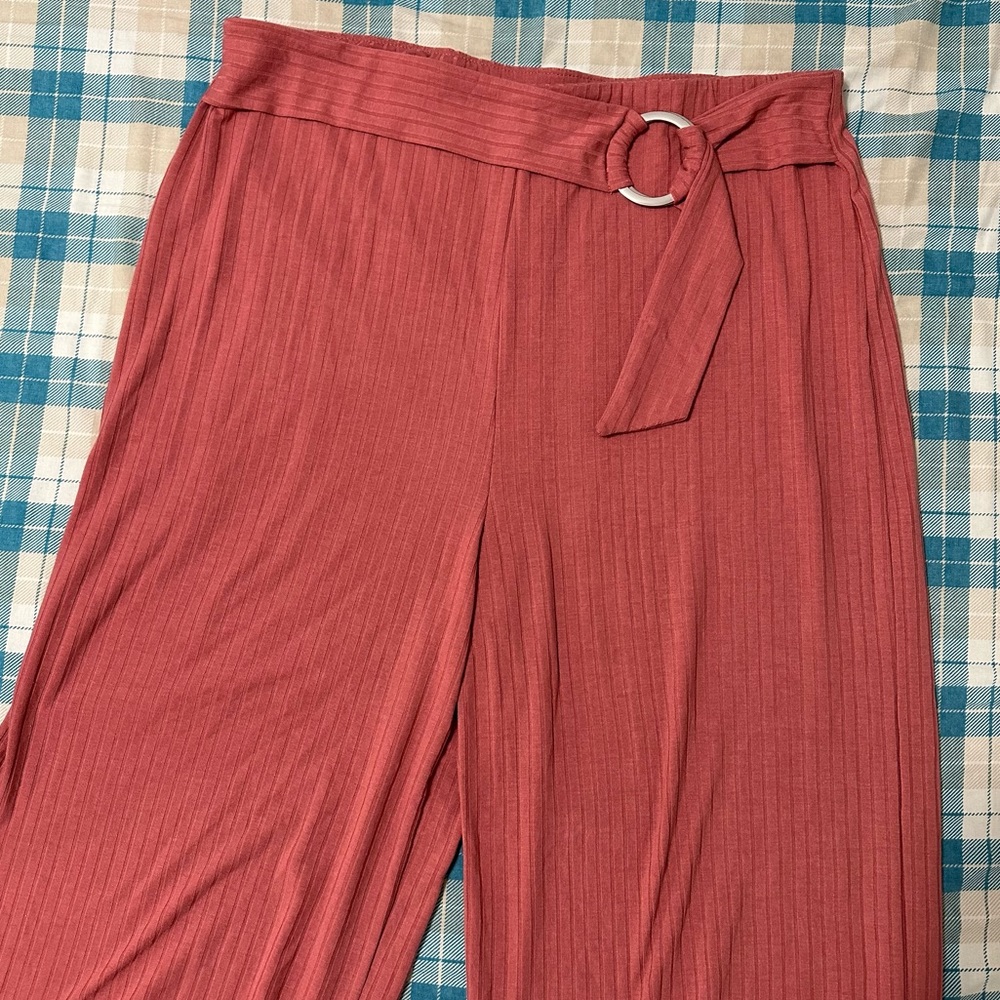 No boundaries Cambodia recycled Ribbed style wide leg pants pink w accent belt